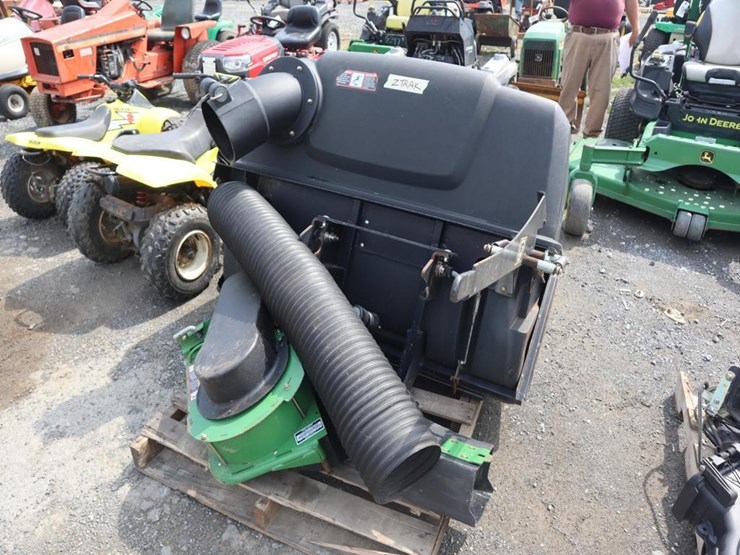 john-deere-bagger-attachment-image-5