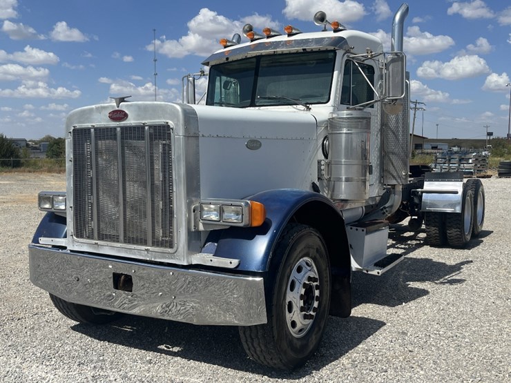1998-peterbilt-379-image-1