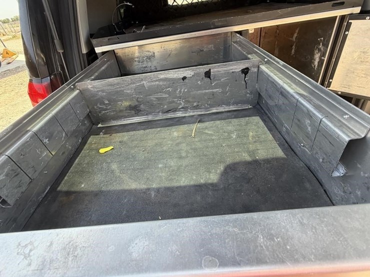 2019-chevrolet-tahoe-image-27