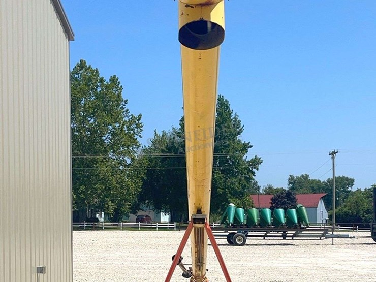westfield-7"x31'-transport-auger-image-7