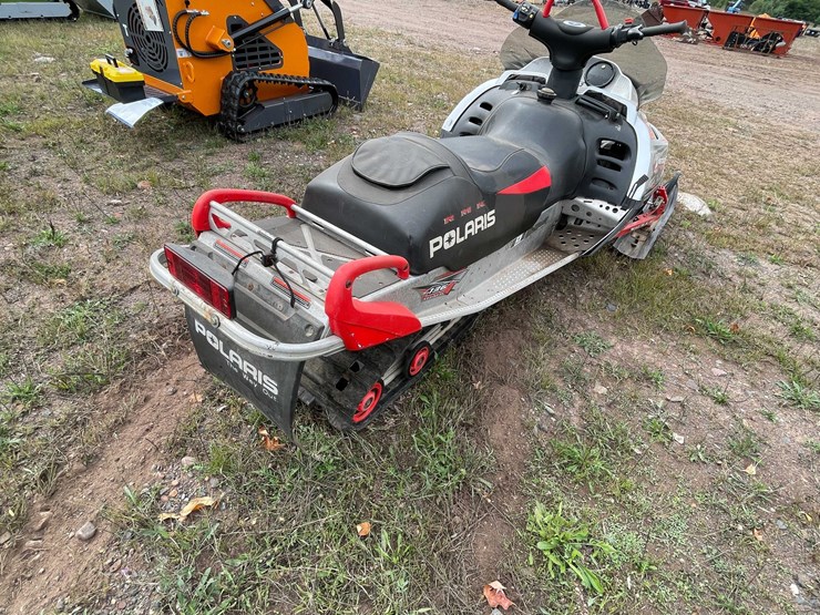 #5053-•-2003-polaris-rmk-vertical-edge-snowmobile-(no-registration-card)-image-5