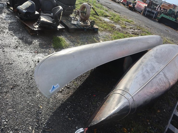 aluminum-canoe-image-4