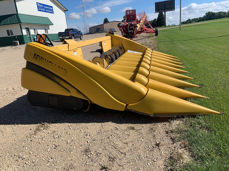 new-holland-996-image-4