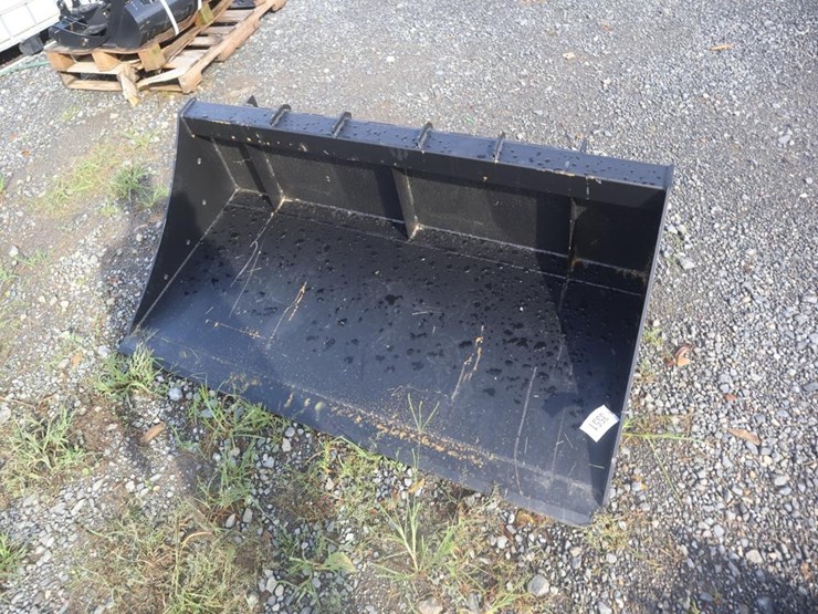 pa-break-gb130-62-skid-steer-bucket-image-2