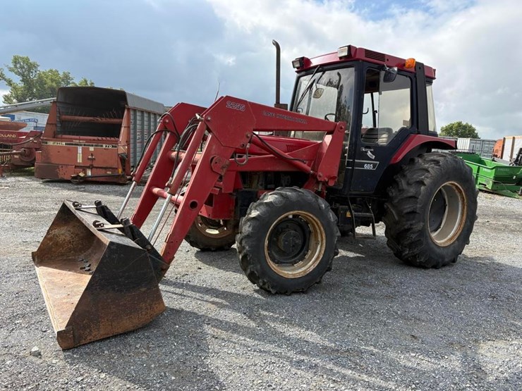 case-ih-685-image-1