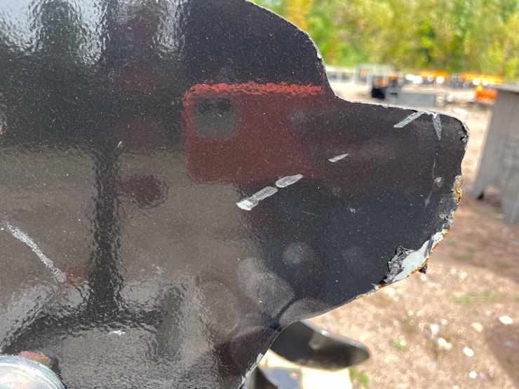 #5435-•-3/8-in.-ar500-steel-coyote-shooting-target-with-heart-flapper-image-9