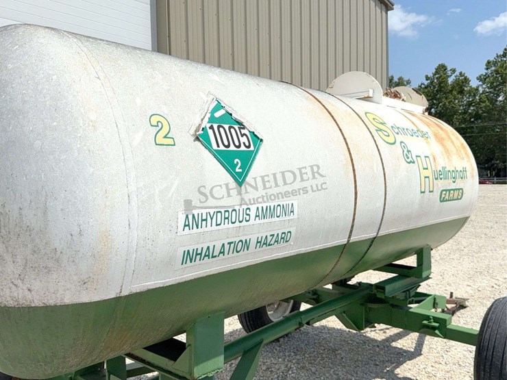 1,000-gallon-anhydrous-wagon-image-20