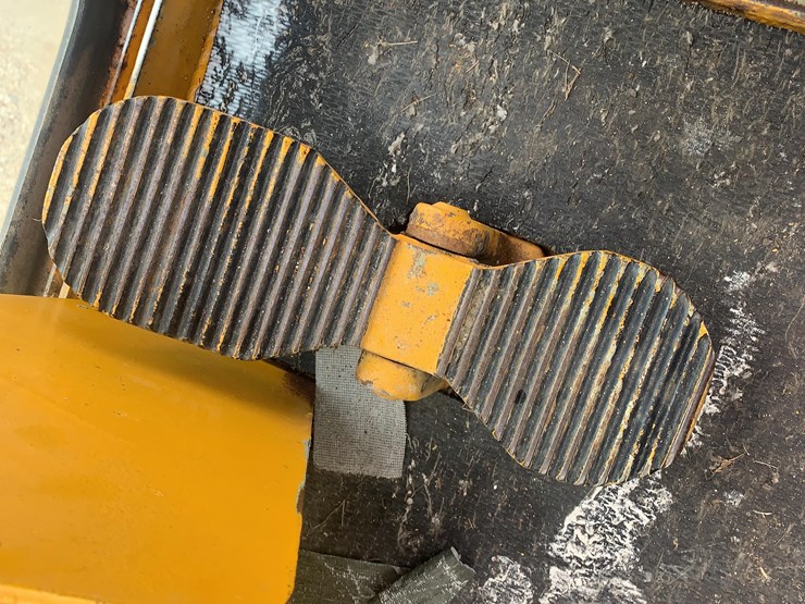 john-deere-690-image-24