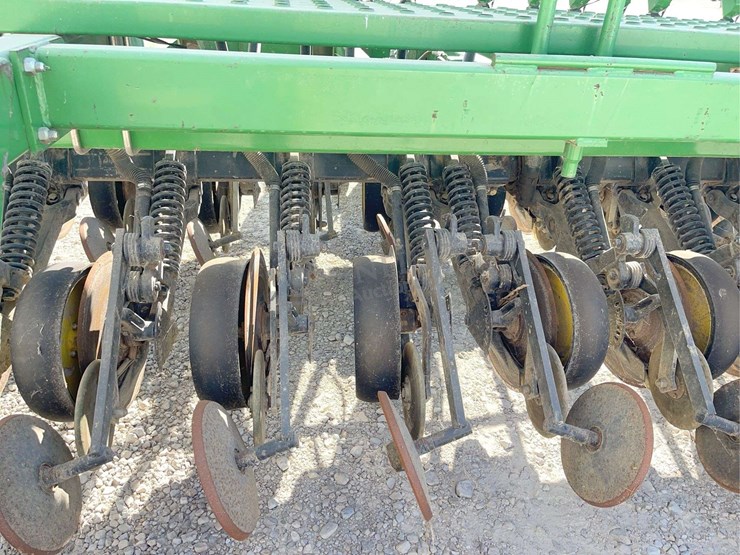 john-deere-750-image-29