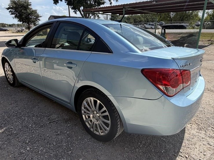 l1---2011-chevy-cruze-image-6