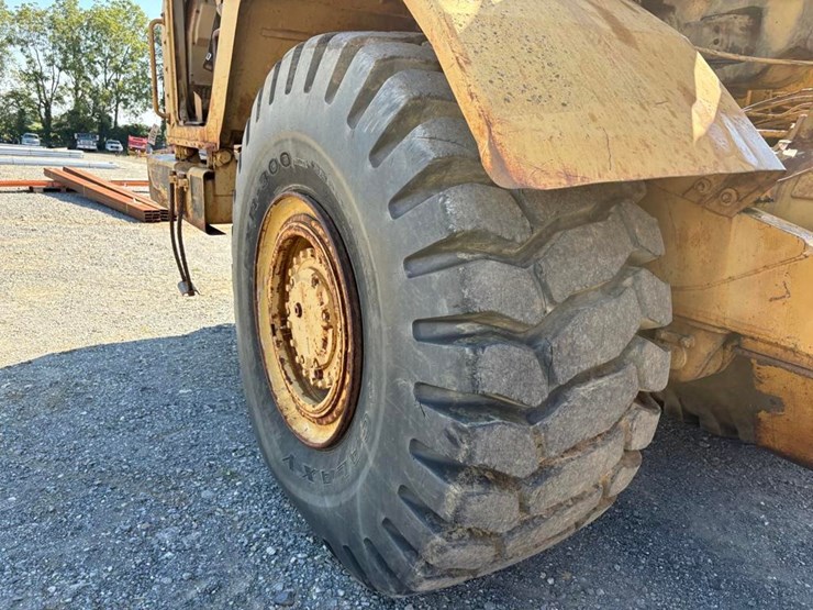 caterpillar-615-image-13