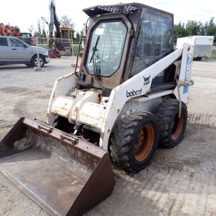 BOBCAT 753