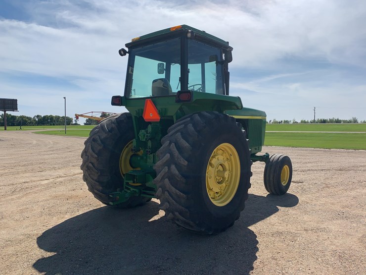 john-deere-4630-image-7