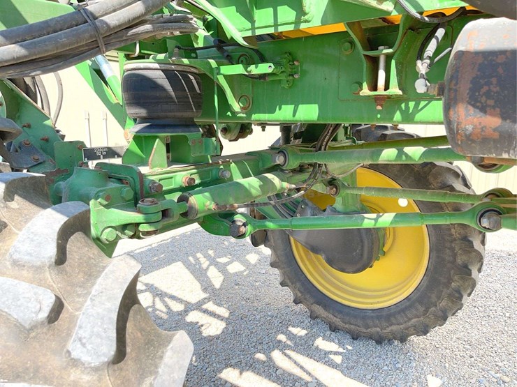 2010-john-deere-4630-image-98