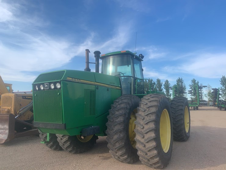 john-deere-8870-image-1