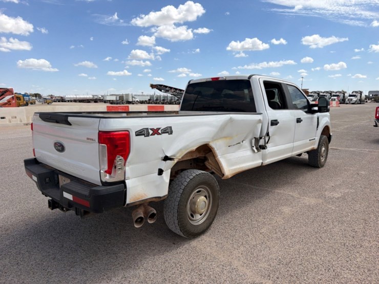 2019-ford-f350-image-5