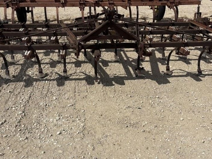 l2---3pt-15'-cultivator-image-3