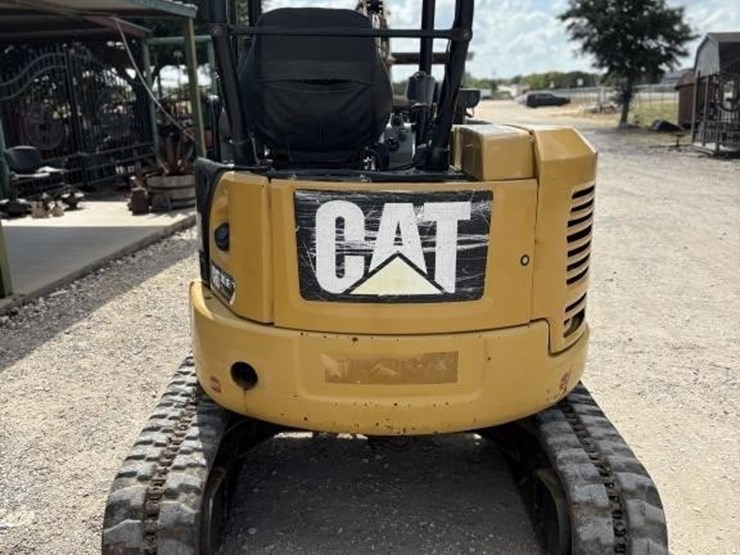 2019-caterpillar-303-image-3