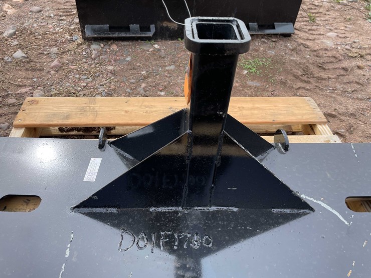 #5101-•-skid-steer-2"-hitch-receiver-v2-image-2