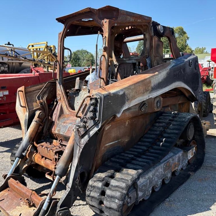 2025 DEERE 333G