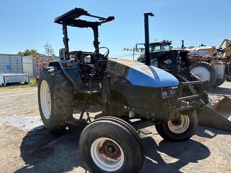 new-holland-tl100-image-3
