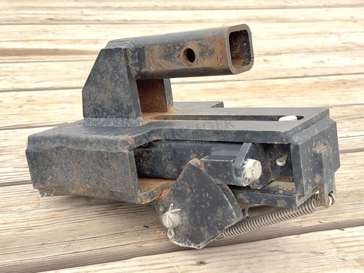 schuck-cushion-hitch-for-2"-receiver-hitch-image-6