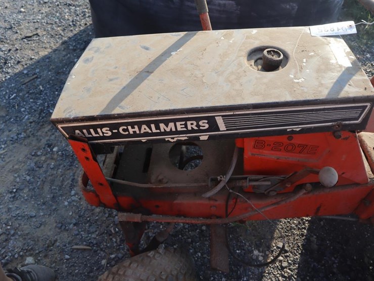allis-chalmers-b207e-lawn-&-garden-tractor-image-13