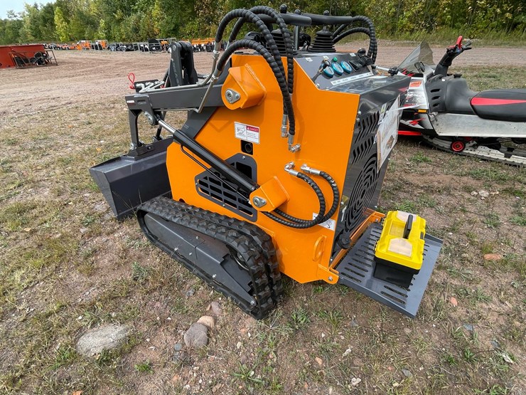 #5054-•-2026-landhonor-lhr-me380r3a-mini-skid-steer-loader-image-7