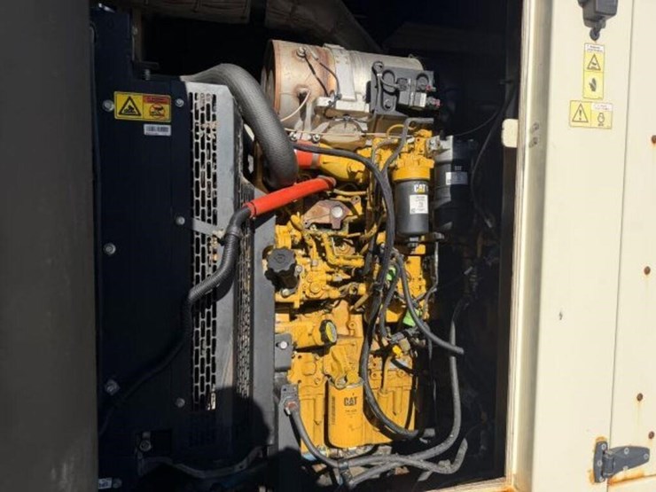 2015-caterpillar-aps100-image-23