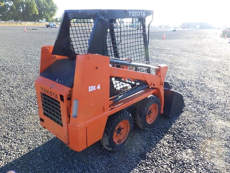 toyota-3sdk-skid-steer-loader-image-5