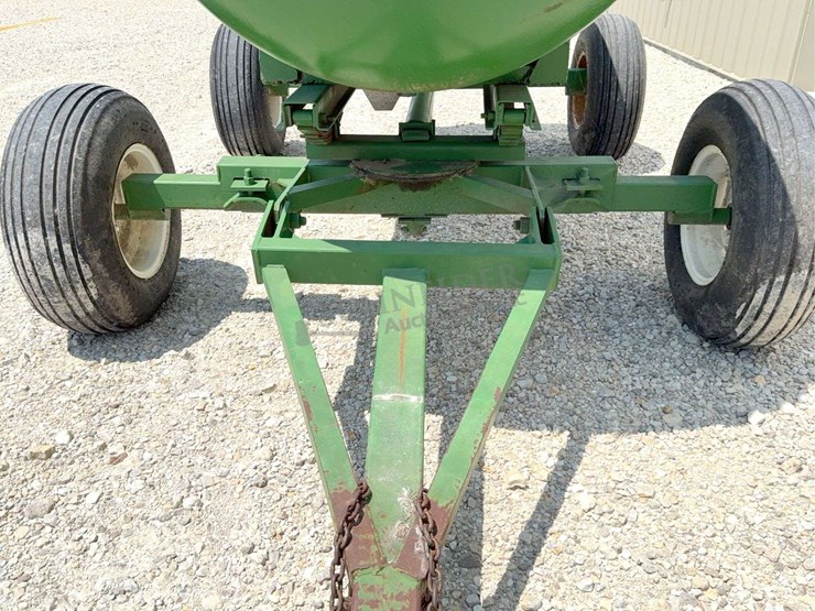 1,000-gallon-anhydrous-wagon-image-11