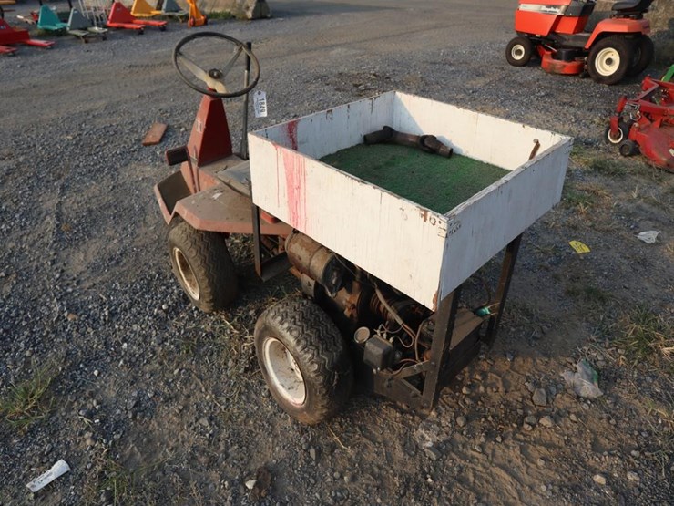 international-ek10-riding-tractor-image-6