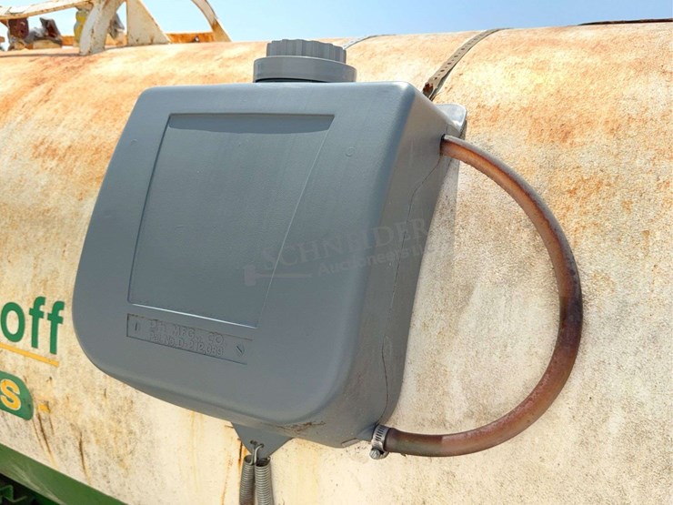 1,000-gallon-anhydrous-wagon-image-27