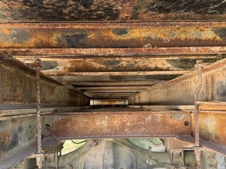ford-f700-image-8