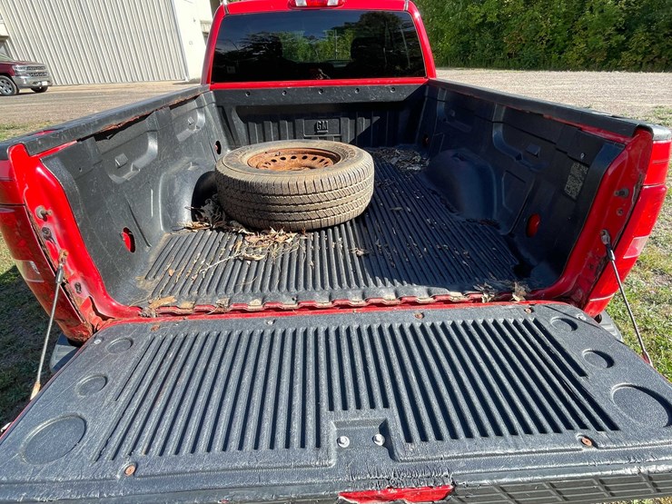 2010-chevrolet-1500-image-42