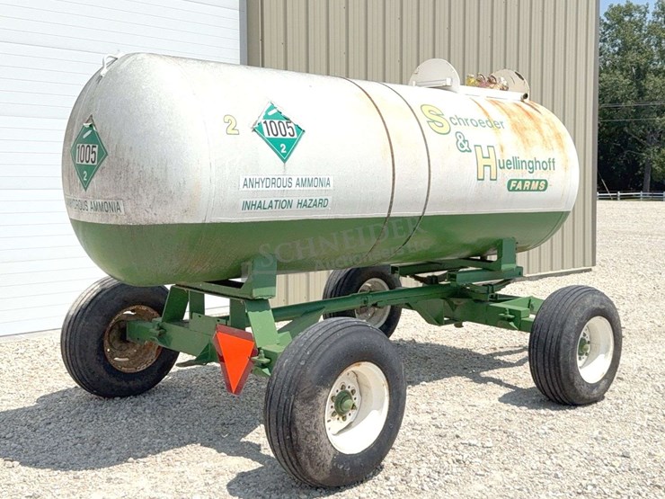1,000-gallon-anhydrous-wagon-image-5