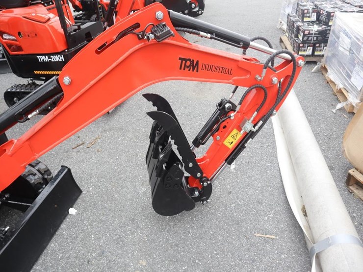 tpm-20kh-mini-excavator-image-7