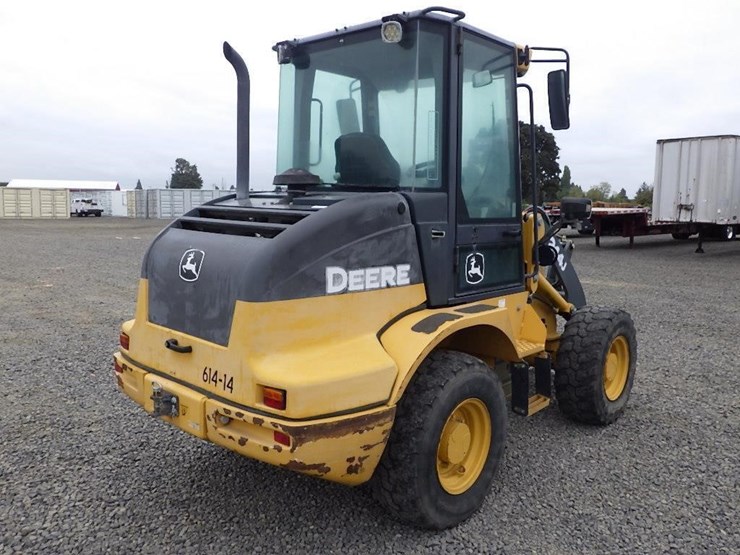 2014-deere-244j-image-5