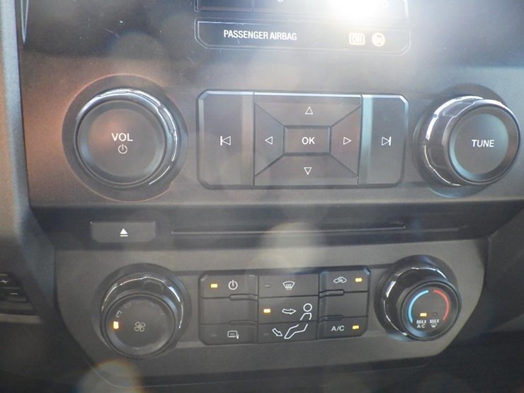 2017-ford-f350-image-33
