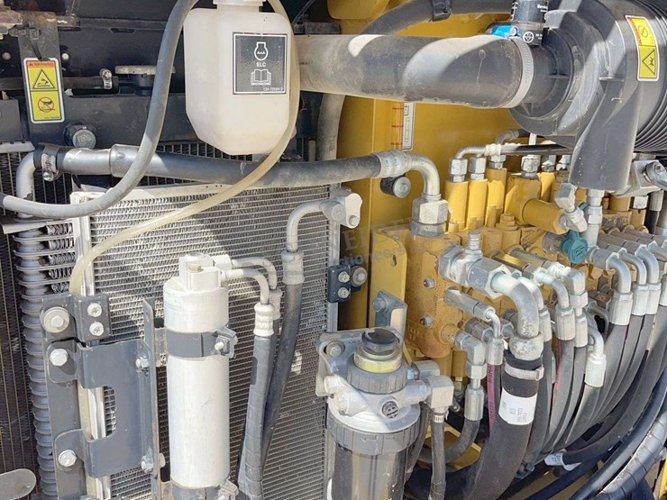 2012-caterpillar-304d-cr-image-41