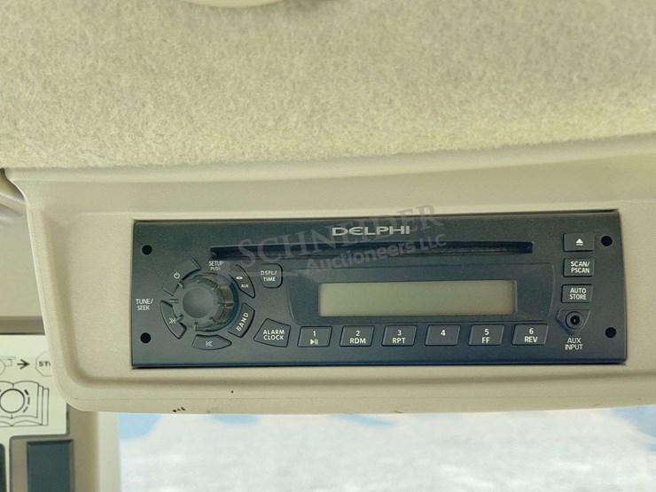2010-john-deere-4630-image-43