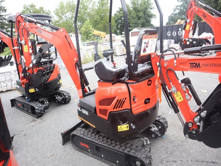 tpm-18hh-mini-excavator-image-3