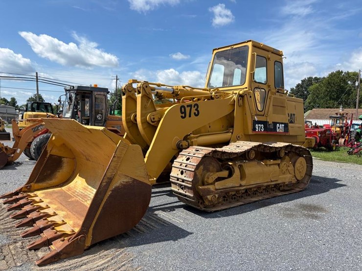 caterpillar-973-image-1