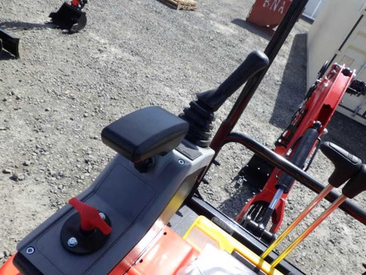 2026-tpm-tpm-18hh-hydraulic-excavator-image-23