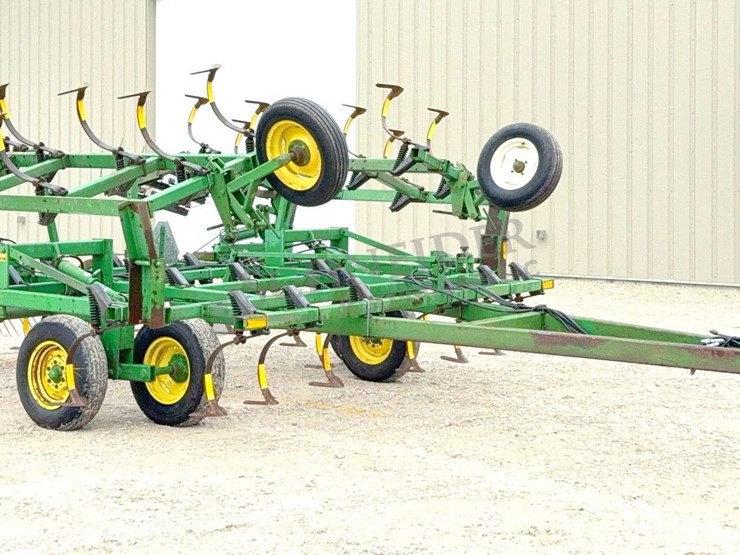 john-deere-960-image-1