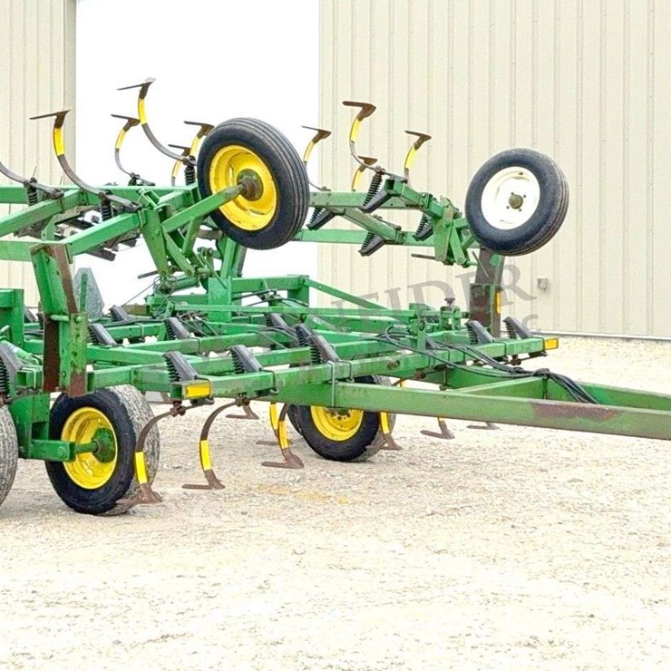 JOHN DEERE 960