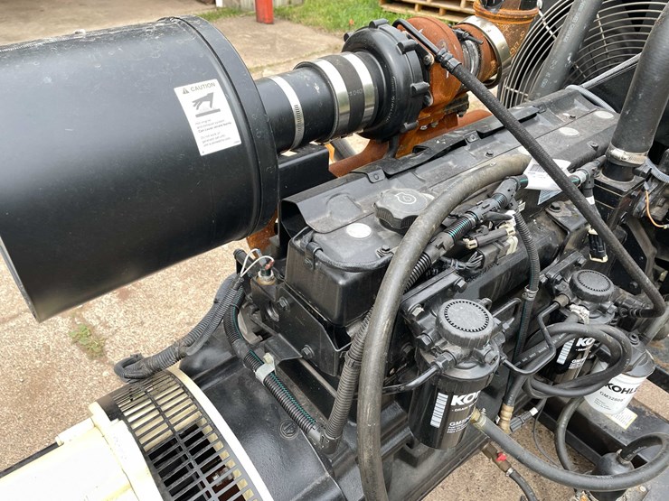 2010-john-deere-6-image-42