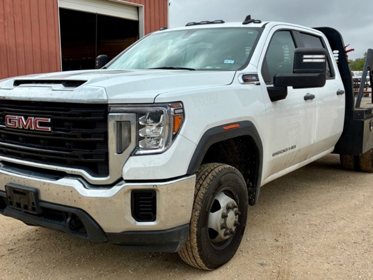 2022-gmc-sierra-3500hd-image-1
