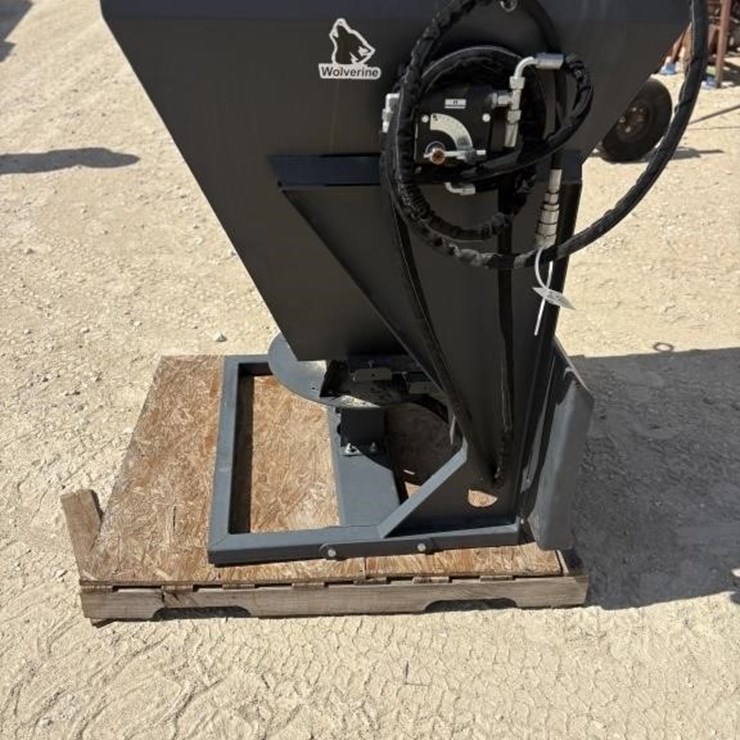L3 - Wolverine Skid Steer Spreader