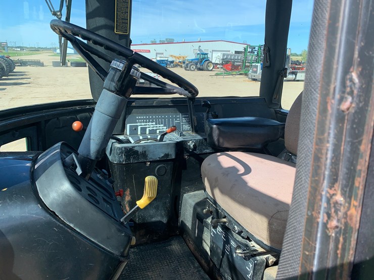 john-deere-8640-image-31